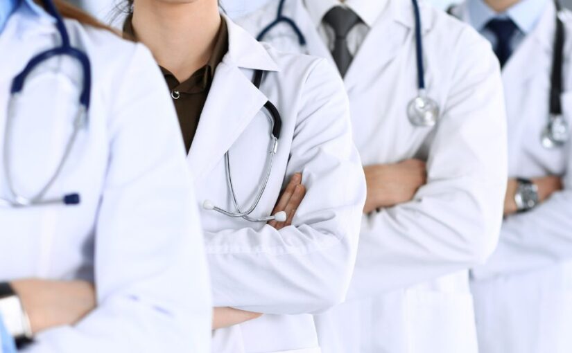 Physician Associates vs. Doctors: What’s the Difference?